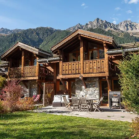 Kaiya - Alpes Travel - Les Praz - Sleeps 8