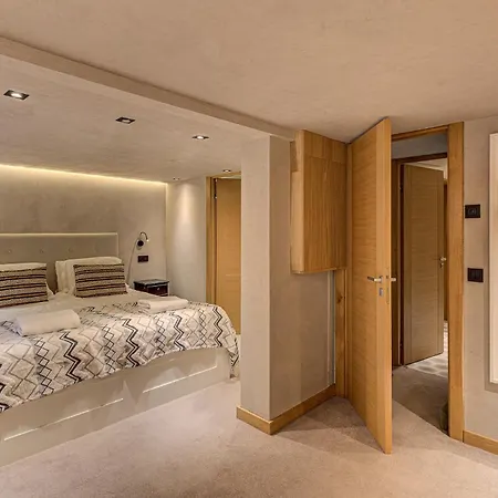 Big Mountain House - Alpes Travel - Les Praz - Sleeps 8 Chamonix
