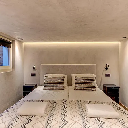 Chalet Big Mountain House - Alpes Travel - Les Praz - Sleeps 8 Chamonix